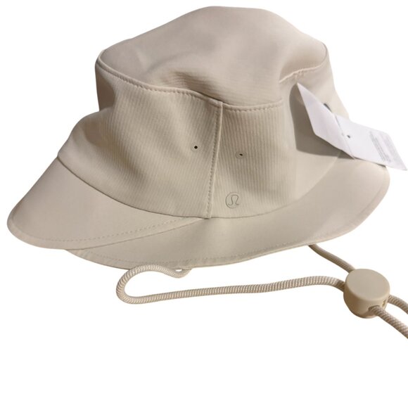 NWT Lululemon Off-White Bucket Hat - Picture 3 of 8
